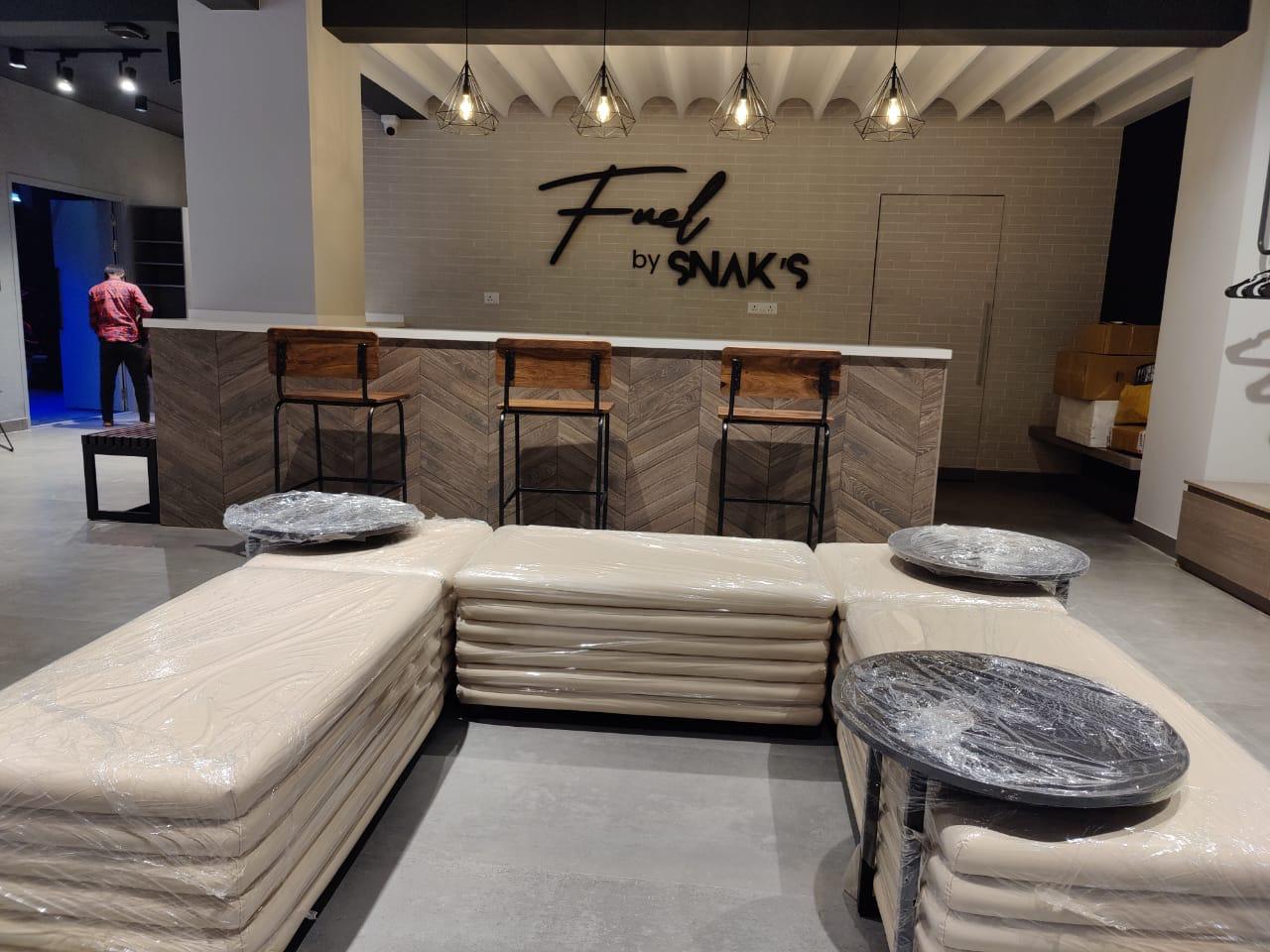 Black BX Office Interio - Image 2